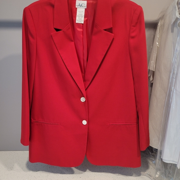 American Collection jacket,  size 18, in Red. - Picture 3 of 6